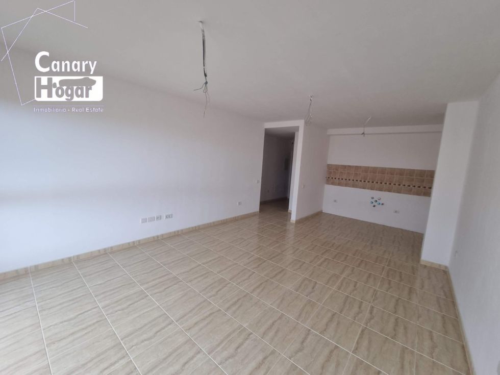 Flat for sale in  San Isidro, Spain - 055841