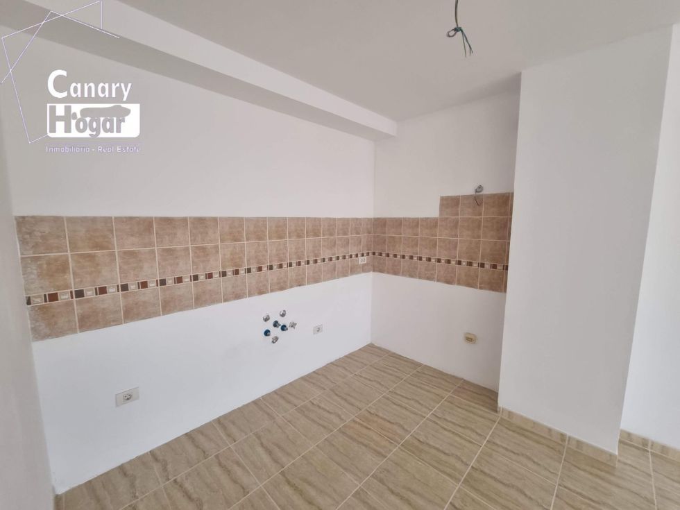 Flat for sale in  San Isidro, Spain - 055841