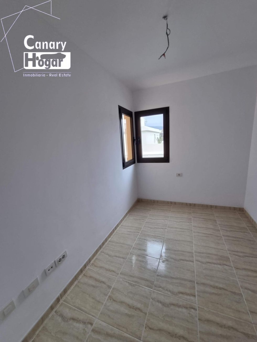 Flat for sale in  San Isidro, Spain - 055841