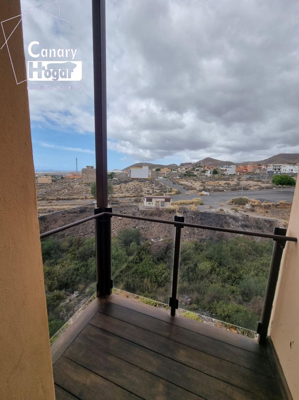 Flat for sale in  San Isidro, Spain - 055851