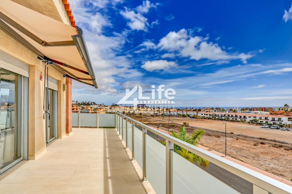 Flat for sale in  Oasis del Sur, Spain - AG-041124