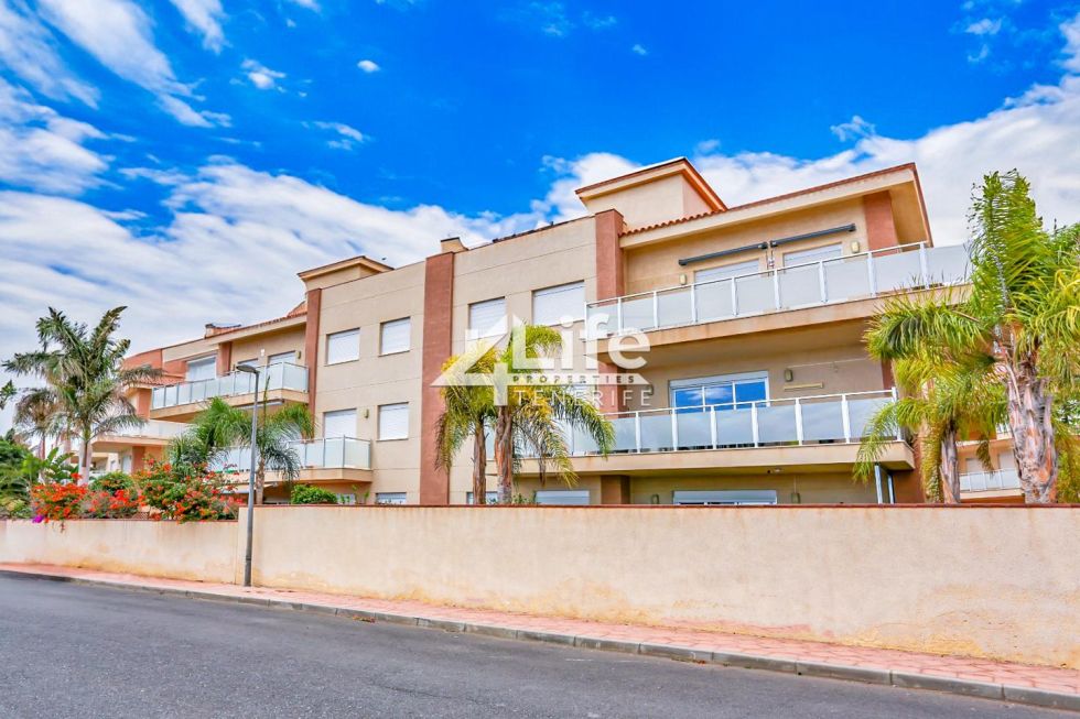 Flat for sale in  Oasis del Sur, Spain - AG-041124