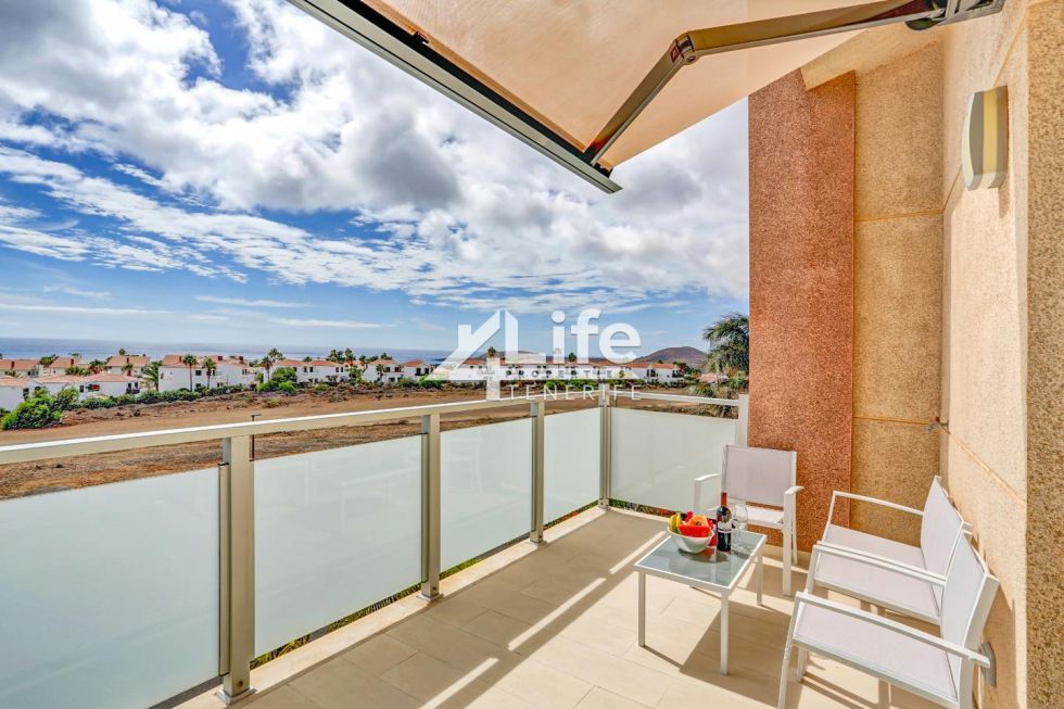 Flat for sale in  Oasis del Sur, Spain - AG-041124