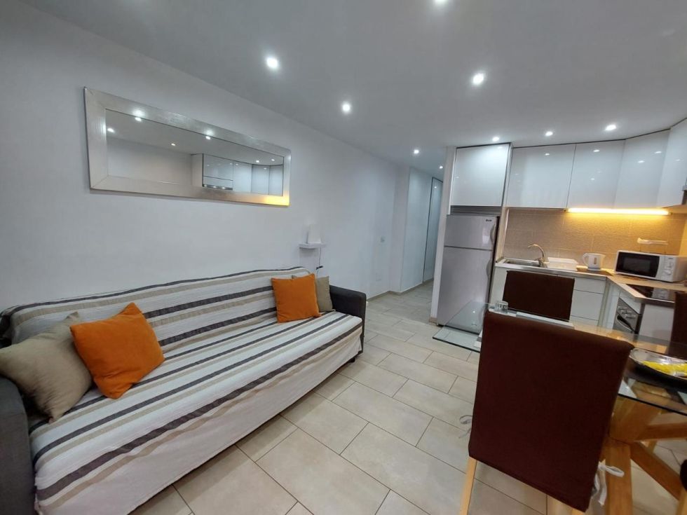 Flat for sale in  Playa de la Américas, Spain - AG-051124