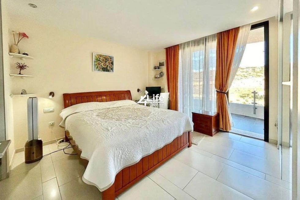 Flat for sale in  Palm-Mar, Spain - MT-1101251