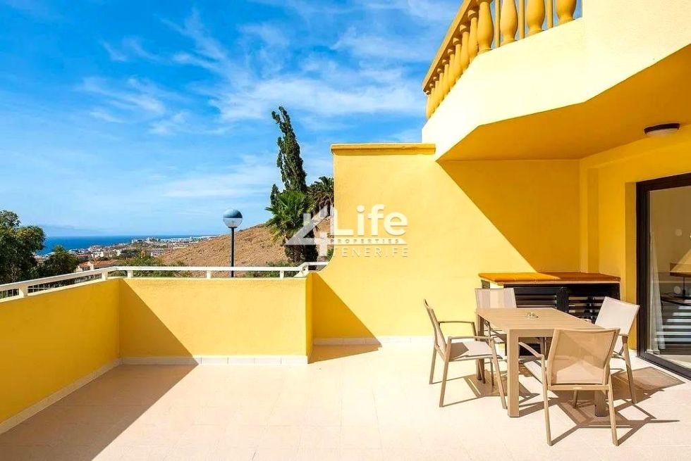 Flat for sale in  Playas de Fañabé, Spain - VS-111124