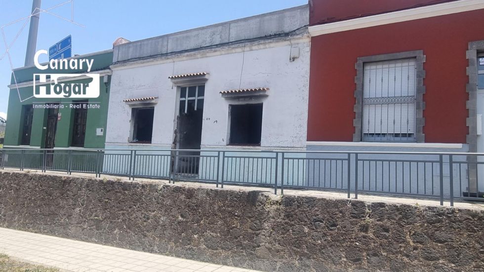 General.other for sale in  La Laguna, Spain - 057001
