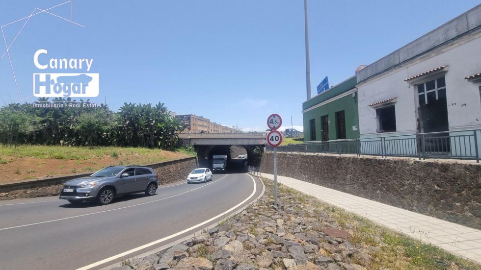 General.other for sale in  La Laguna, Spain - 057001