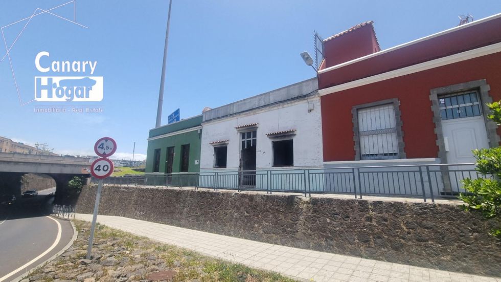 General.other for sale in  La Laguna, Spain - 057001