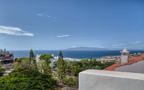 House for sale in  Costa Adeje, Spain - TR-2999