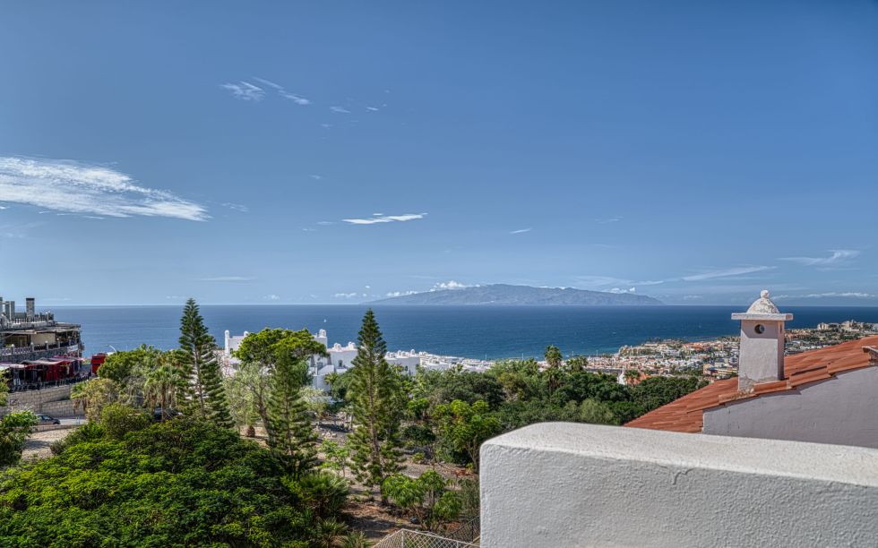 House for sale in  Costa Adeje, Spain - TR-2999