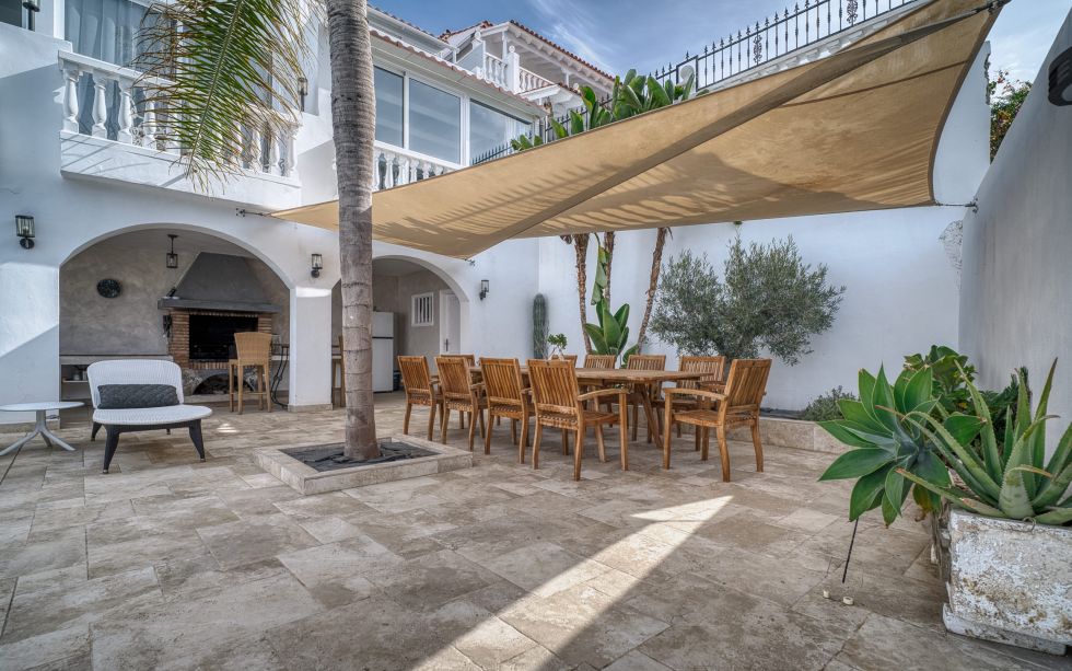 House for sale in  Costa Adeje, Spain - TR-2999