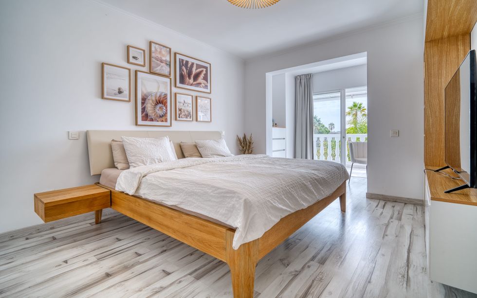 House for sale in  Costa Adeje, Spain - TR-2999