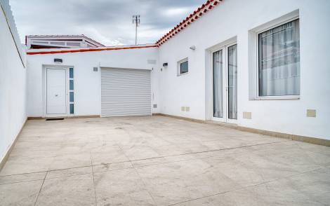 House for sale in  Costa Adeje, Spain - TR-2999