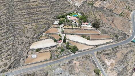 House for sale in  Santa Cruz de Tenerife, Spain - TR-2979