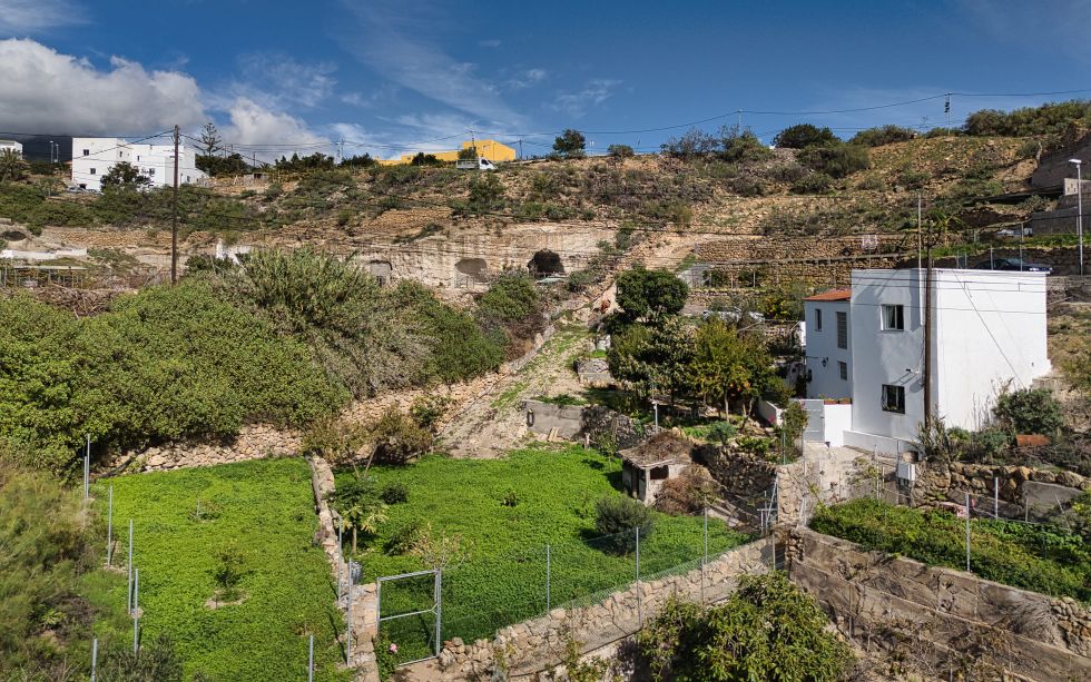 House for sale in  Villa de Arico, Spain - TR-3003