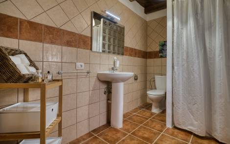 House for sale in  Villa de Arico, Spain - TR-3003