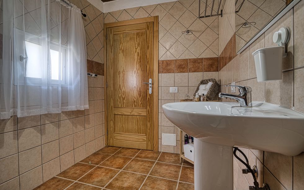 House for sale in  Villa de Arico, Spain - TR-3003