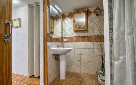 House for sale in  Villa de Arico, Spain - TR-3003