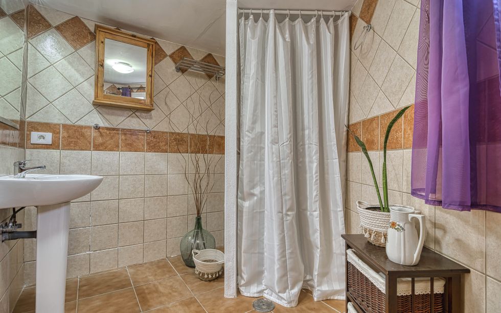 House for sale in  Villa de Arico, Spain - TR-3003