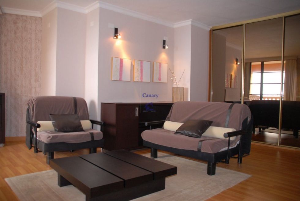 Independent house for sale in  Adeje, Spain - 039461