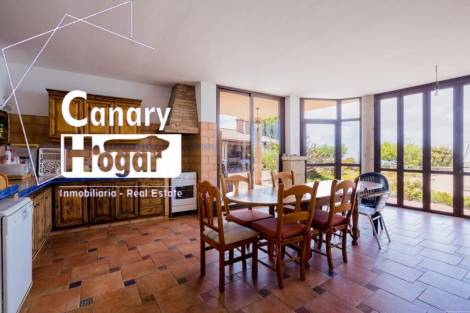 Independent house for sale in  Arona, Spain - 056441