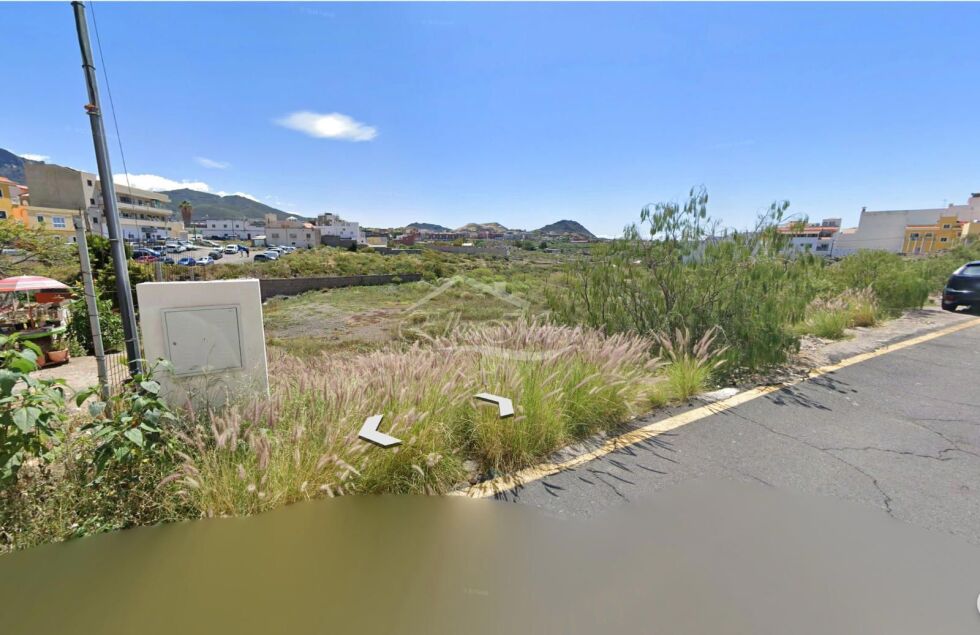 Independent house for sale in  Arona, Spain - 6006