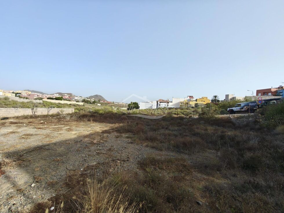 Independent house for sale in  Arona, Spain - 6006