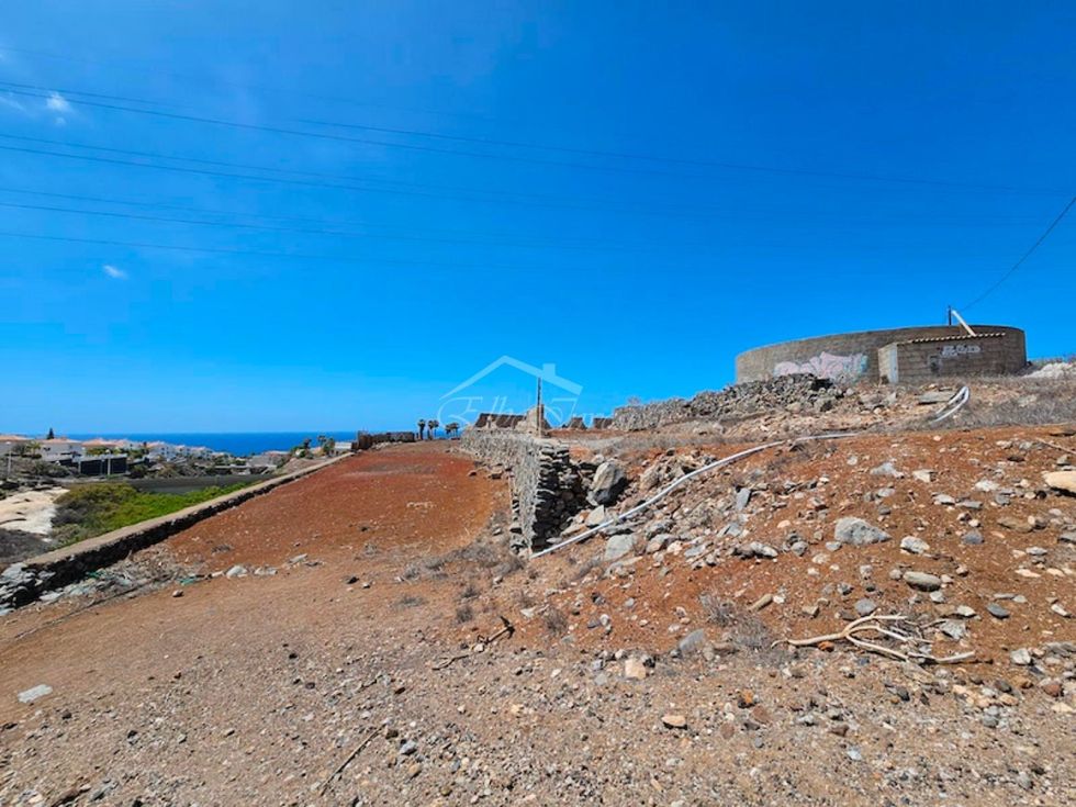 Independent house for sale in  Callao Salvaje, Spain - 5737