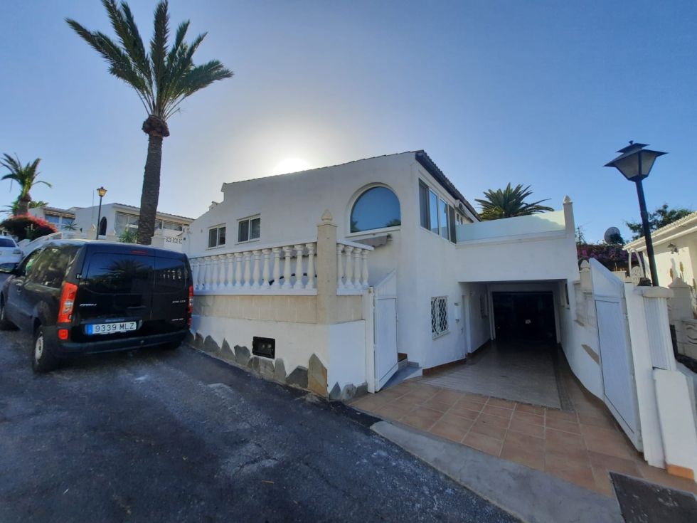 Independent house for sale in  Chayofa, Spain - TR-2786