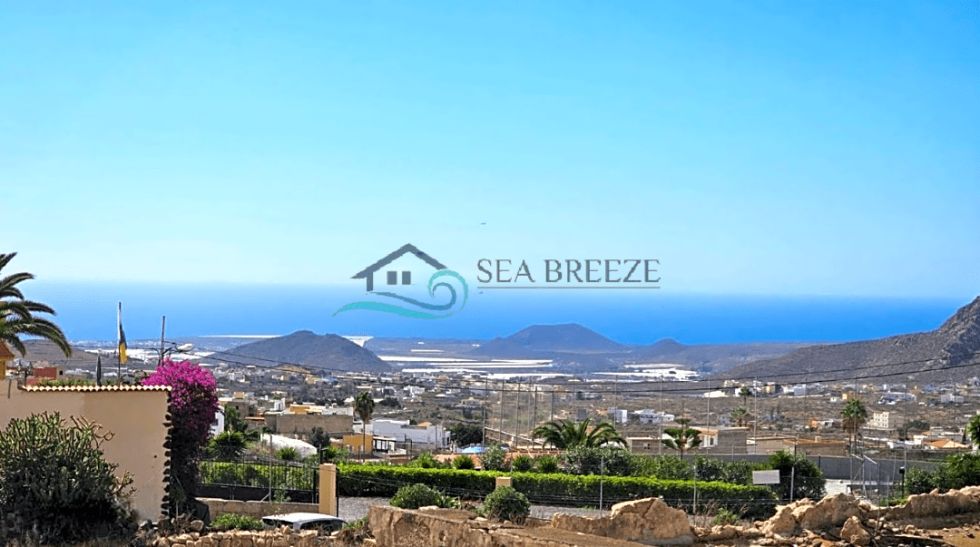 Independent house for sale in  Chayofa, Spain - BES243