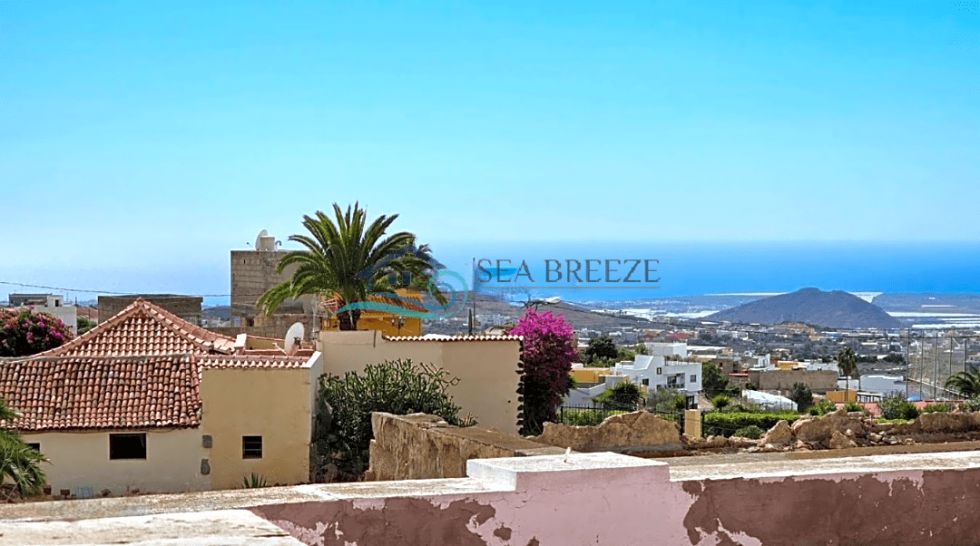 Independent house for sale in  Chayofa, Spain - BES243