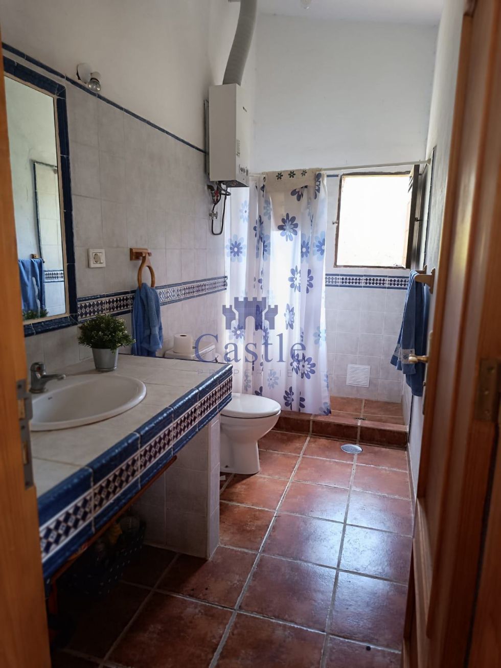 Independent house for sale in  Guía de Isora, Spain - 24381