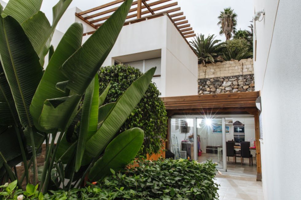 Independent house for sale in  Jardines Colgantes, Chayofa, Chayofa
