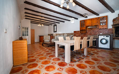 Villa for sale in  Barrio Los Menores, Spain - TR-2721