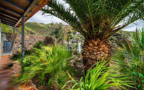 Villa for sale in  Barrio Los Menores, Spain - TR-2721