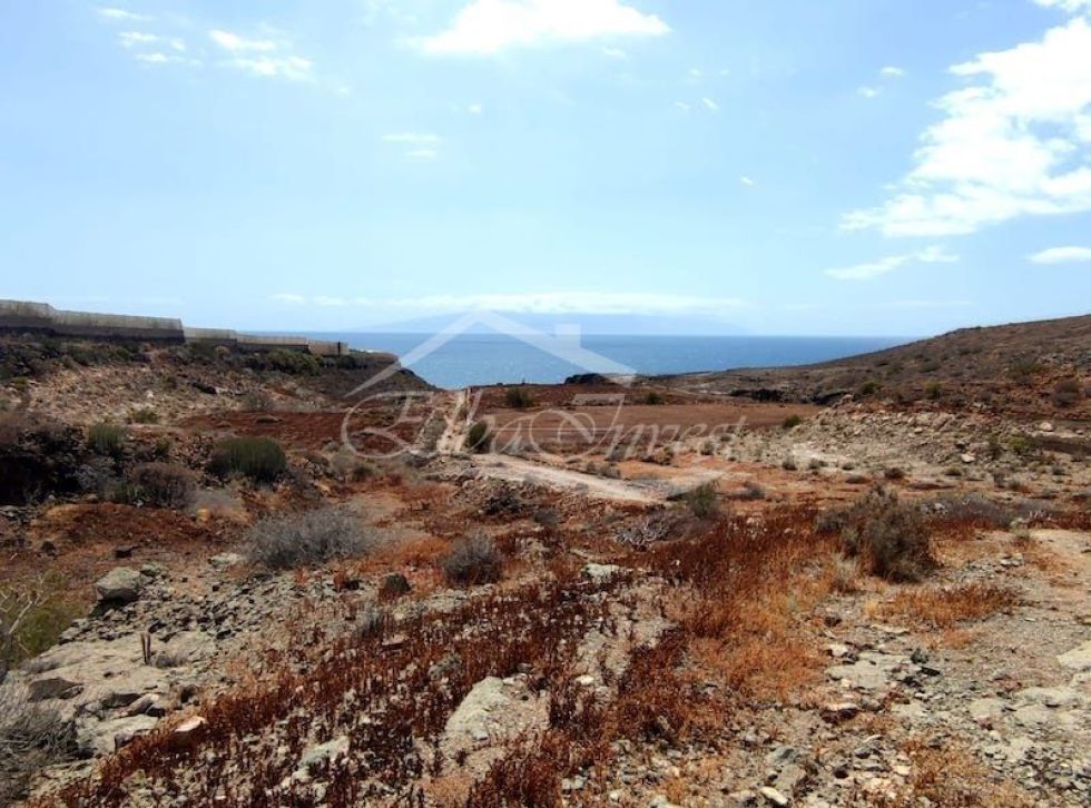 Independent house for sale in  Punta del Risco, Spain - 5053