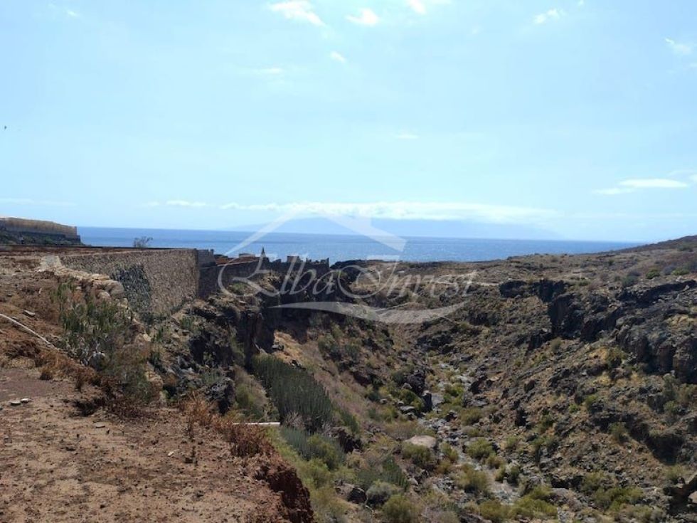 Independent house for sale in  Punta del Risco, Spain - 5053