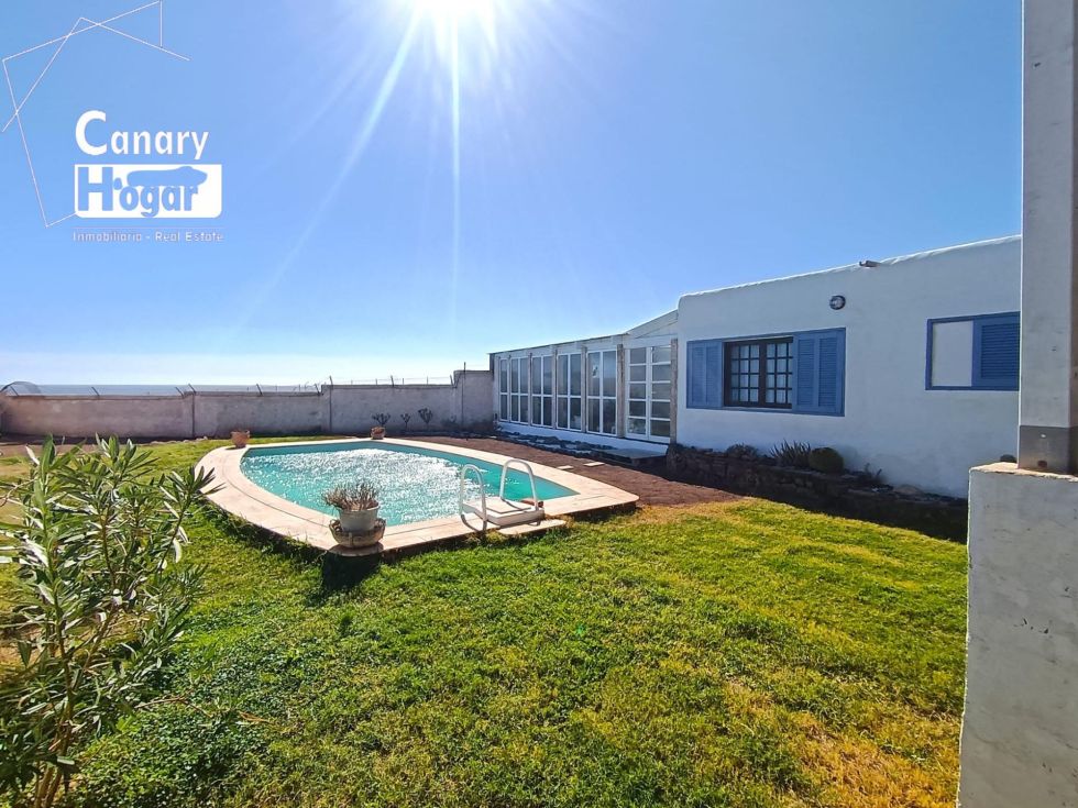 Independent house for sale in  San Miguel de Tajao, Spain - 055231