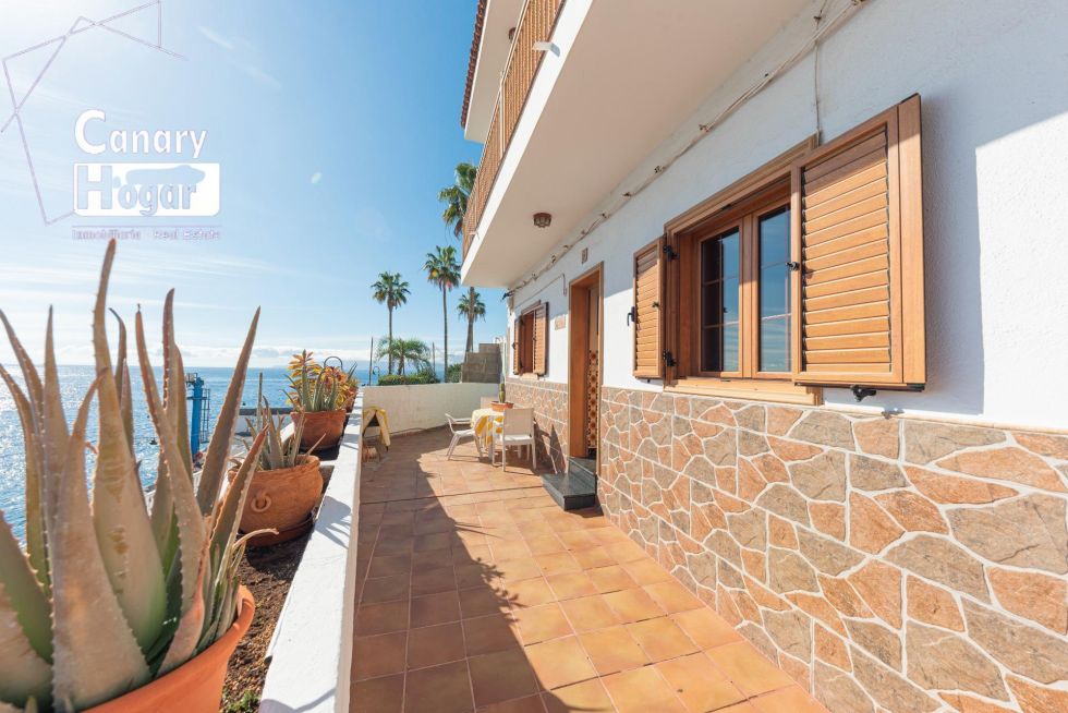 Independent house for sale in  Santiago del Teide, Spain - 053481