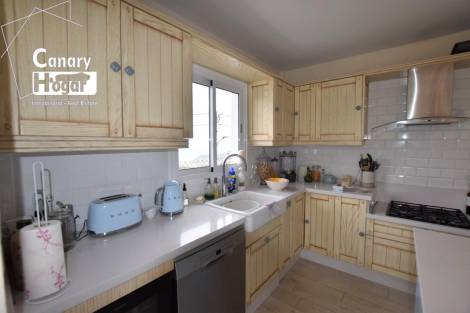 Independent house for sale in  El Frontón, Spain - 050011