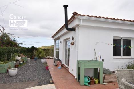 Independent house for sale in  El Frontón, Spain - 056711
