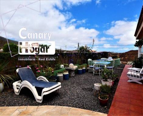 Independent house for sale in  El Frontón, Spain - 056711