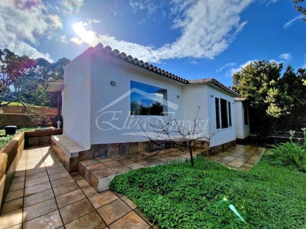 Independent house for sale in  La Esperanza, Spain - 4953