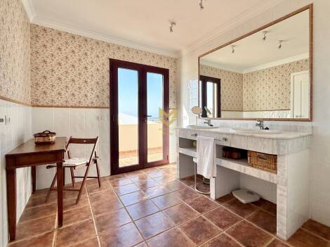 Independent house for sale in  El Médano, Spain - P00096