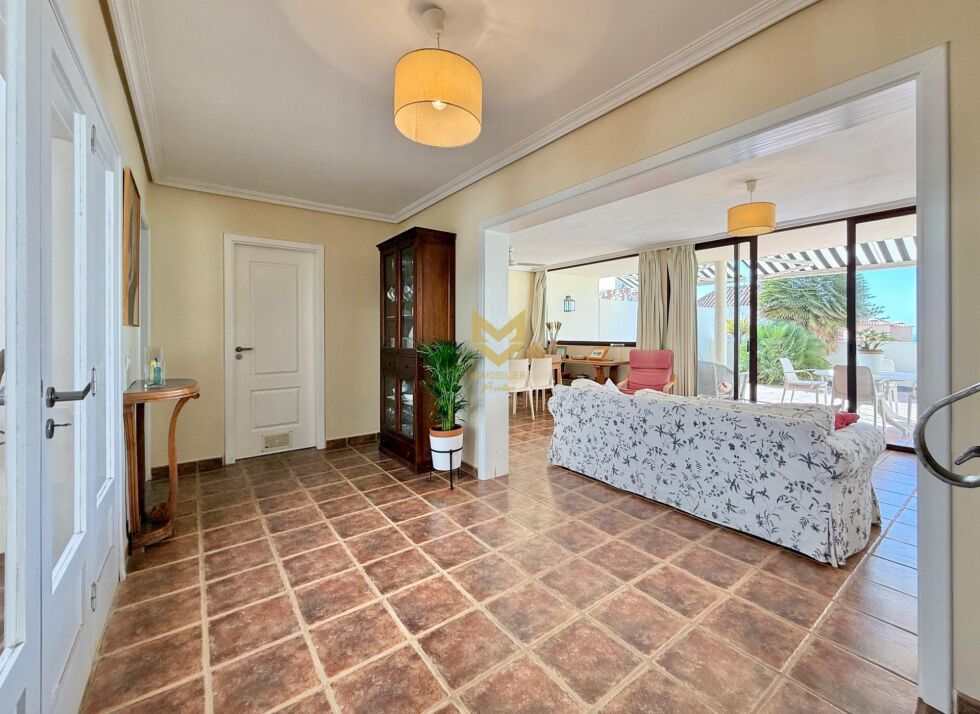 Independent house for sale in  El Médano, Spain - P00096
