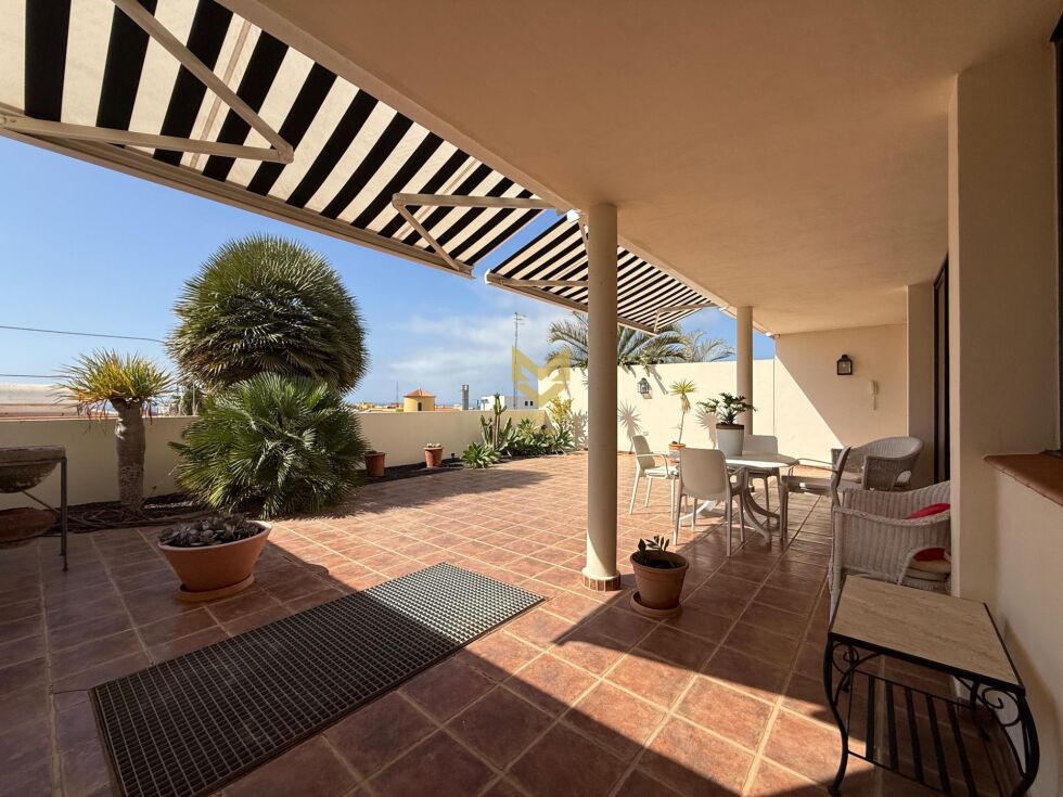 Independent house for sale in  El Médano, Spain - P00096