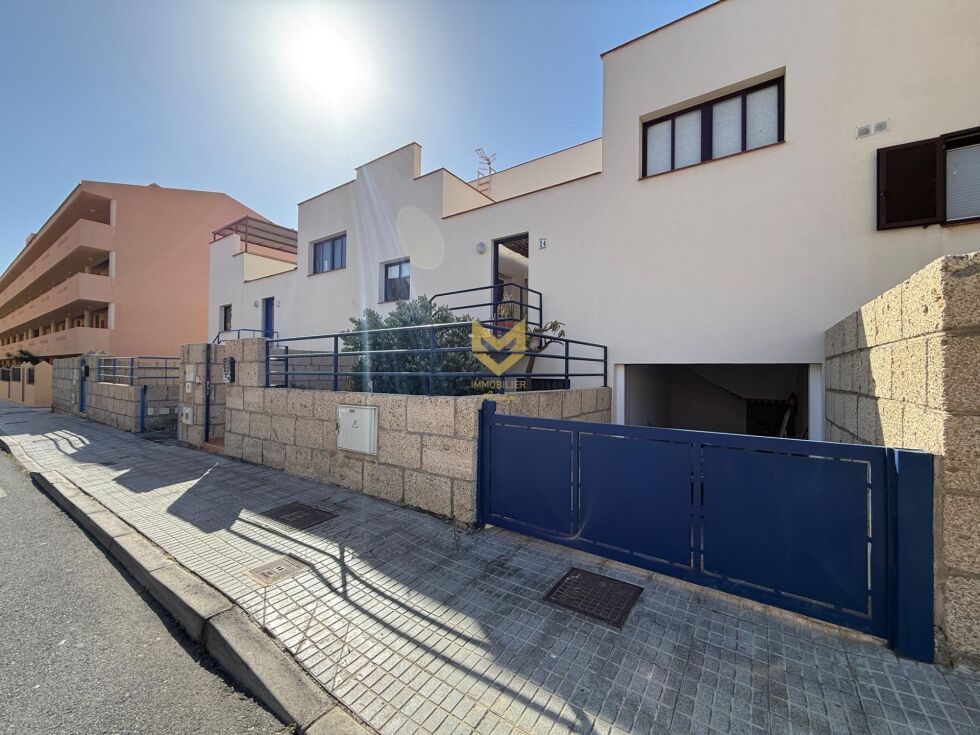 Independent house for sale in  El Médano, Spain - P00096
