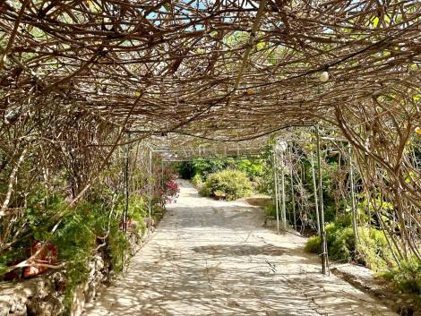 Independent house for sale in  Oroteanda Baja, Spain - P2406