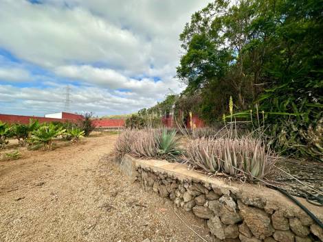 Independent house for sale in  Oroteanda Baja, Spain - P2406